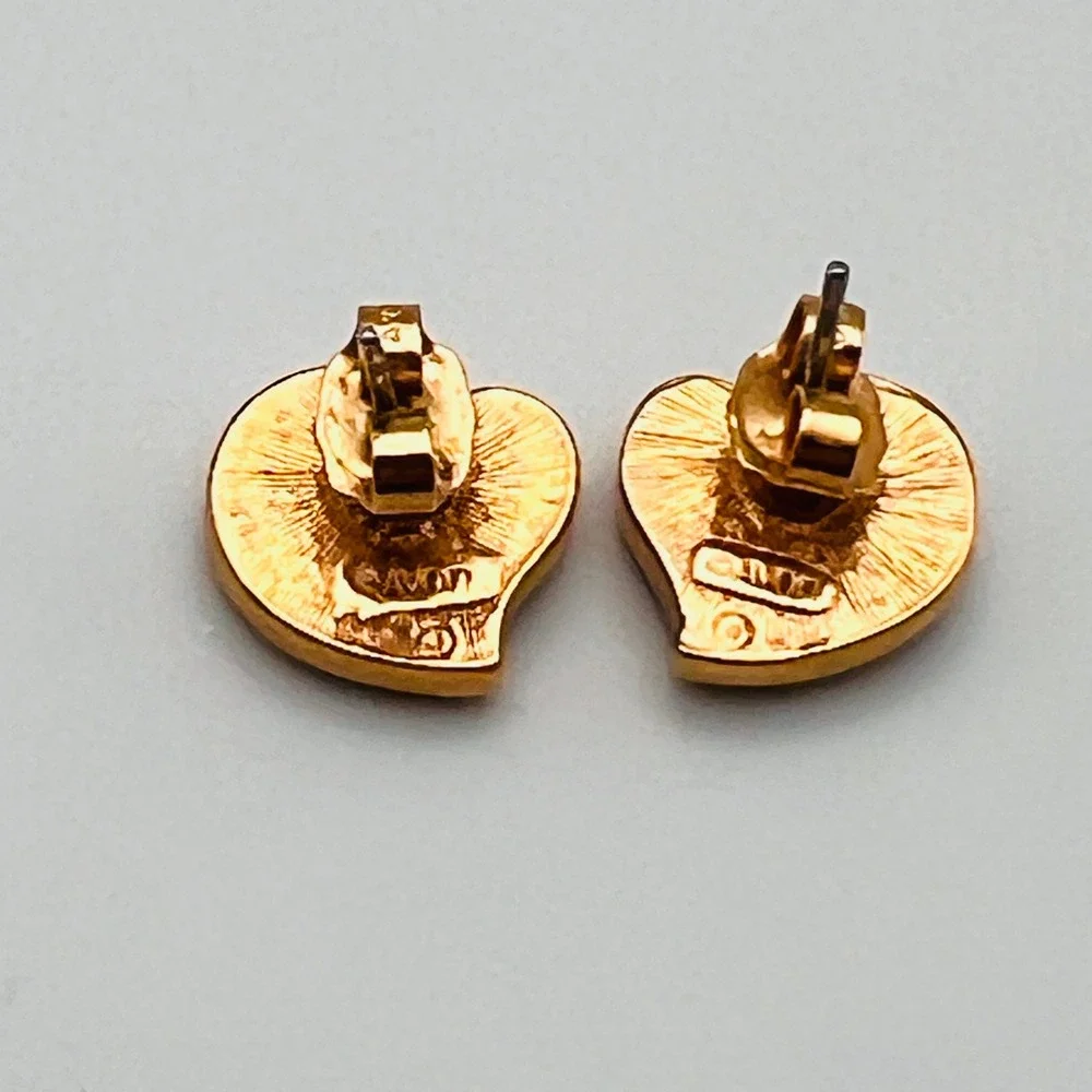 Avon vintage heart
